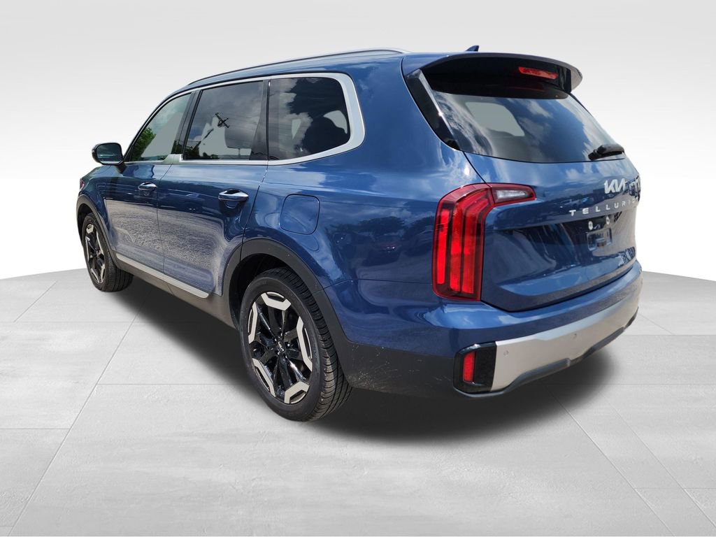 Used 2025 Kia Telluride S AWD/4WD image 6