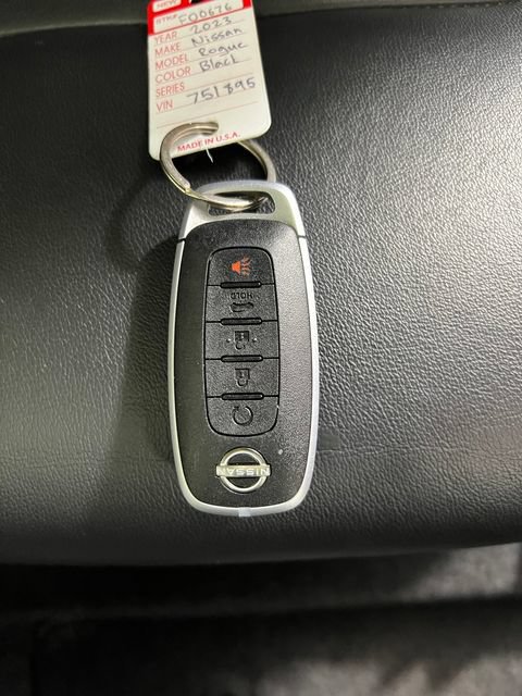 Used 2023 Nissan Rogue SL w/ SL Premium Package FWD image 26