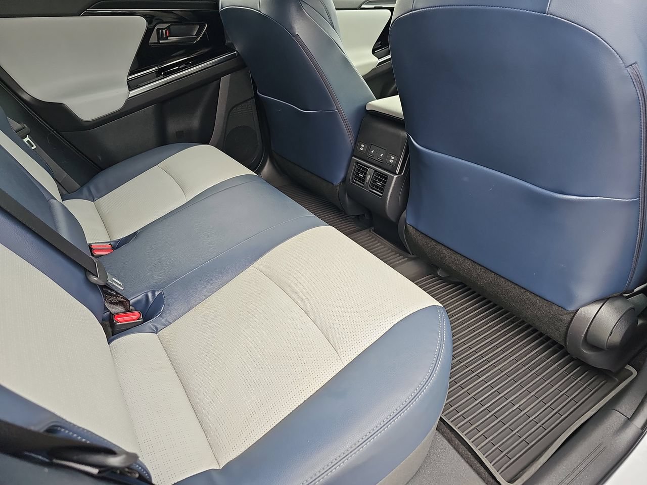 Certified 2023 Subaru Solterra AWD image 14