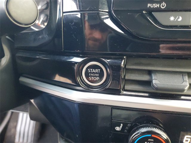 Used 2024 Nissan Pathfinder SV image 26