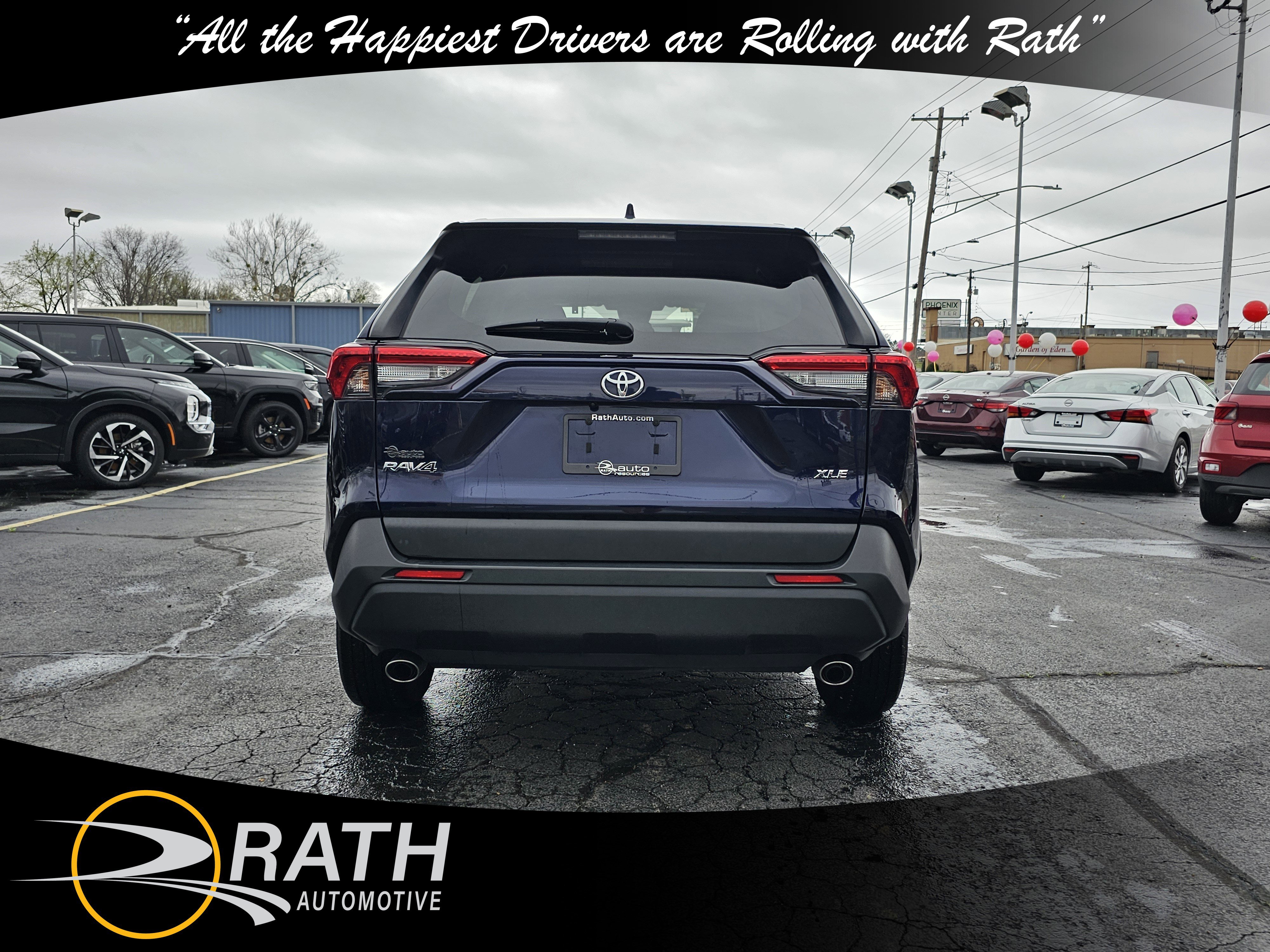 Used 2024 Toyota RAV4 XLE image 7