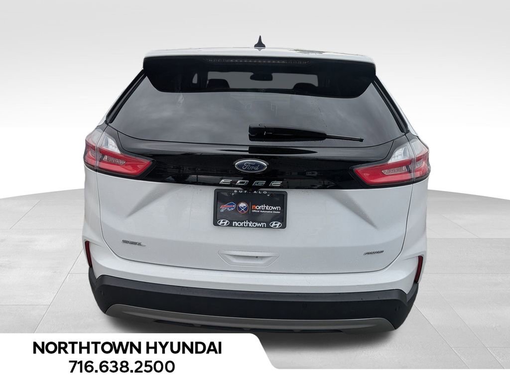 Used 2023 Ford Edge SEL image 14