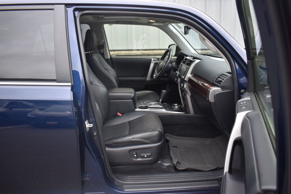 Certified 2024 Toyota 4Runner Limited AWD/4WD image 25