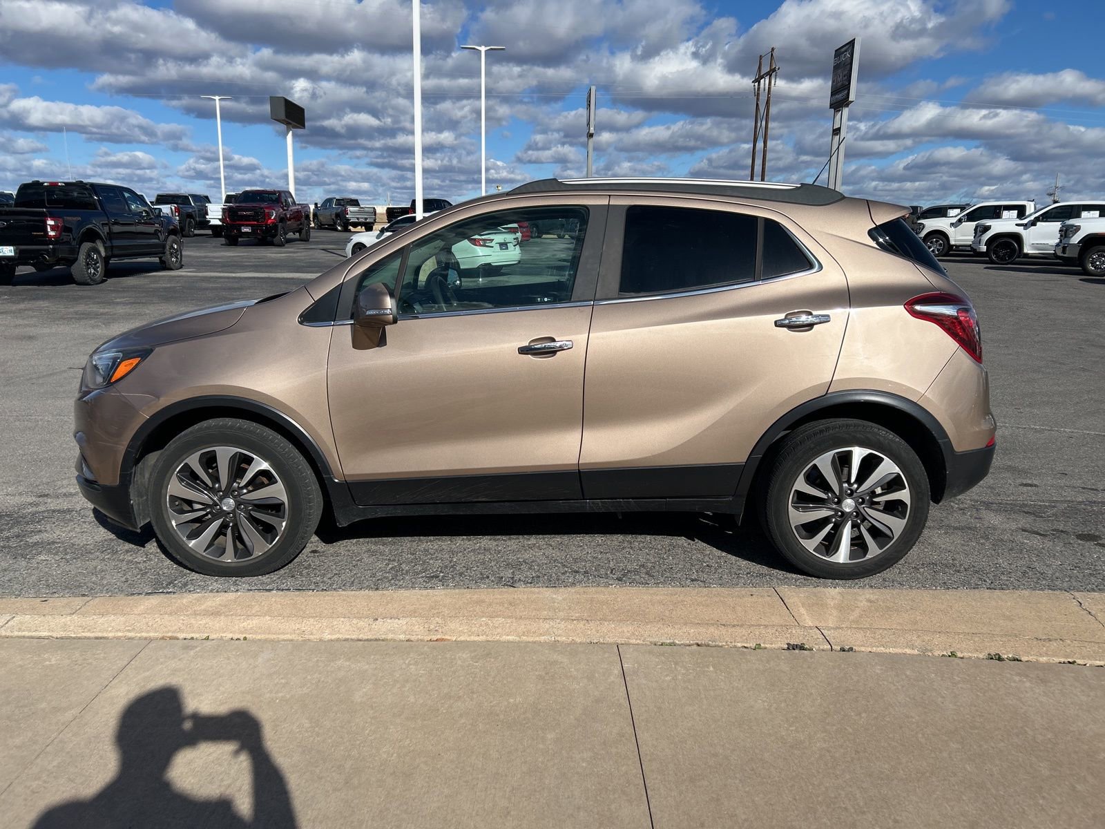 Used 2018 Buick Encore Essence image 8