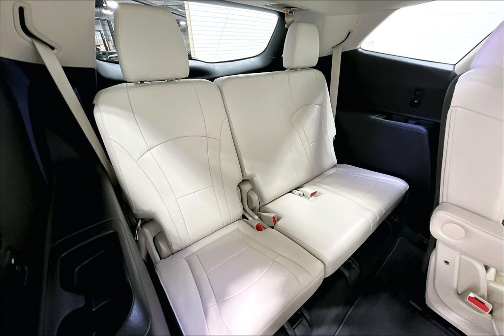 Used 2023 Buick Enclave Premium FWD image 33