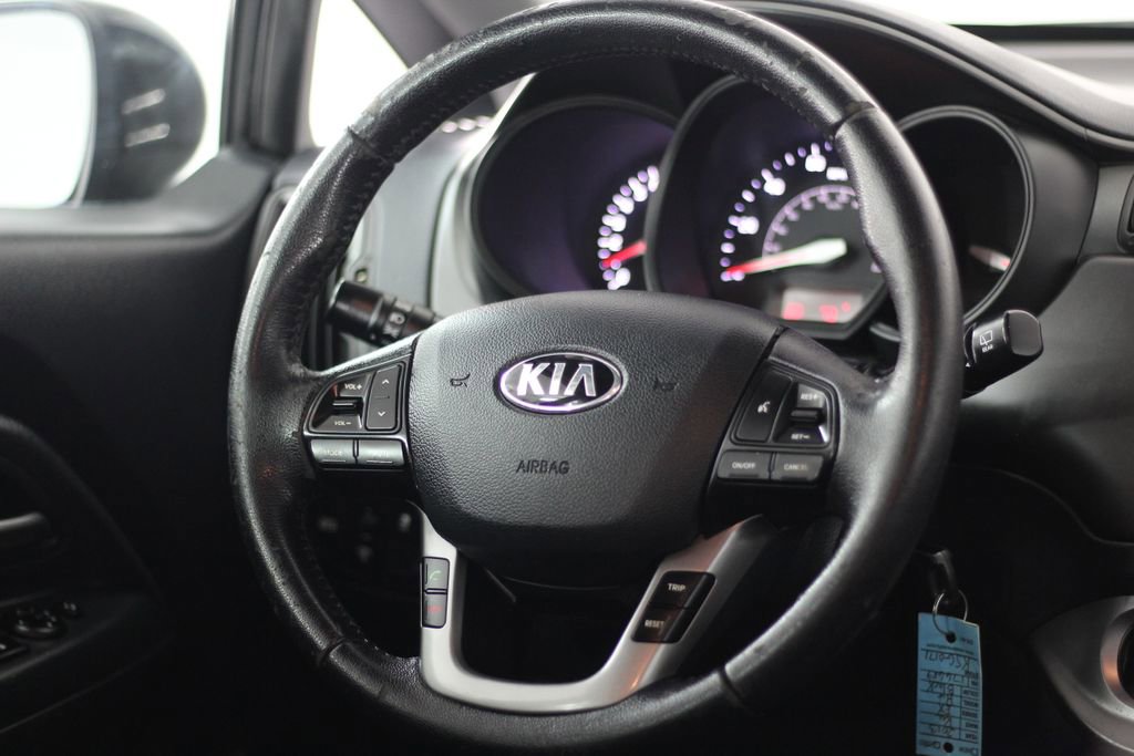 Used 2013 Kia Rio EX w/ Convenience Pkg FWD image 11