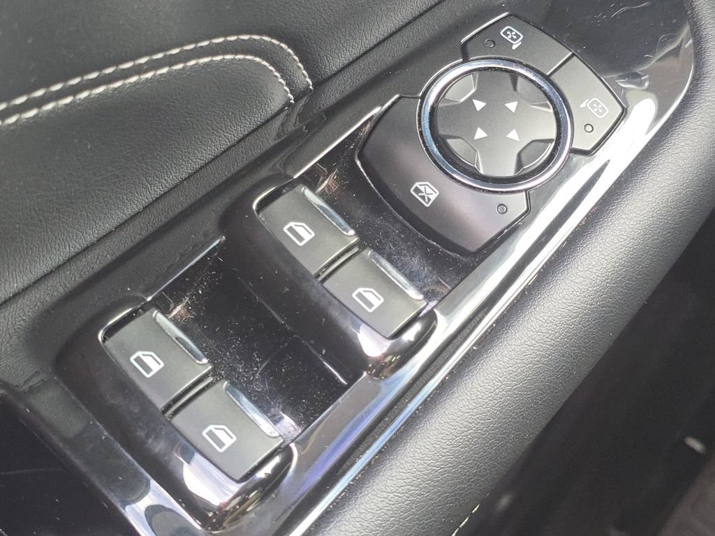 Used 2019 Ford Edge Titanium w/ Equipment Group 301A FWD image 28