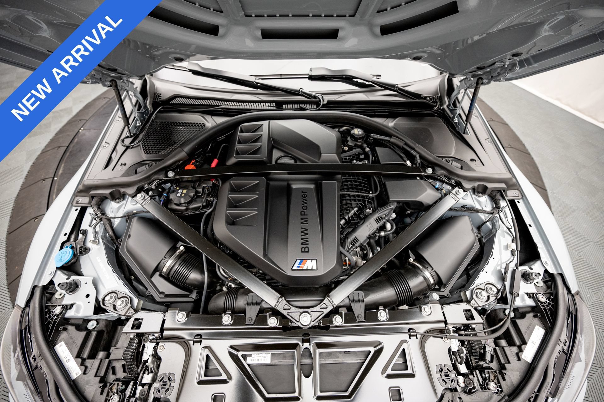 Used 2023 BMW M2 w/ Lighting Package RWD image 40