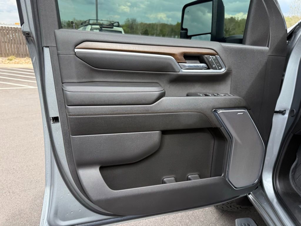 Used 2024 Chevrolet Silverado 2500 High Country w/ High Country Premium Package image 26