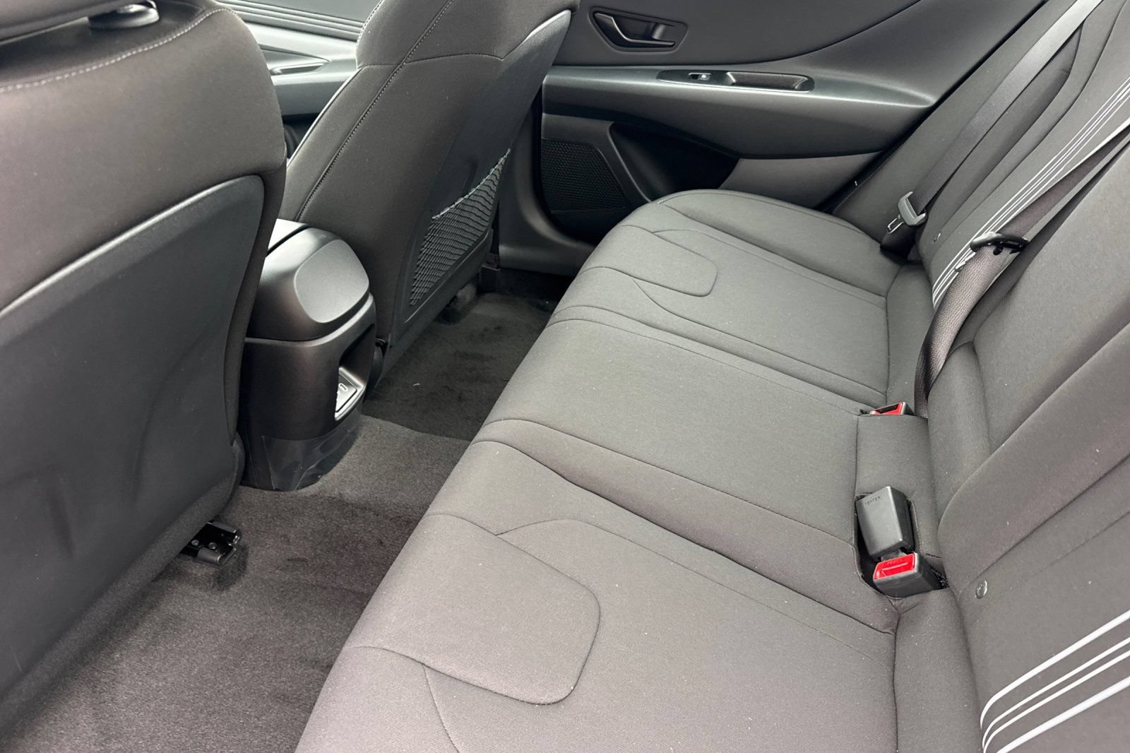 Certified 2026 Hyundai Elantra SEL Sport FWD image 15