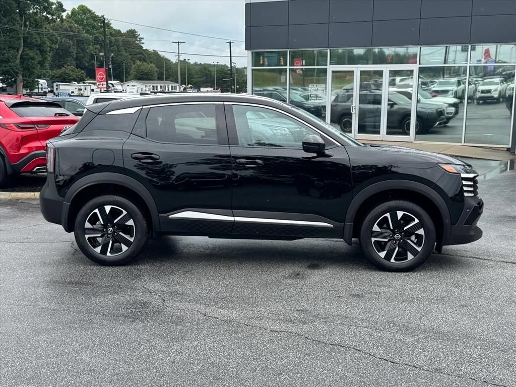 Certified 2025 Nissan Kicks SR FWD image 2
