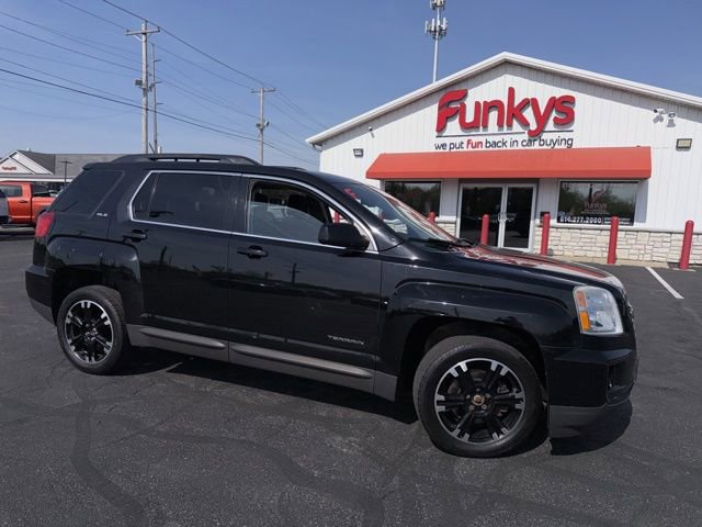 Used 2017 GMC Terrain SLE w/ Nightfall Package AWD/4WD image 1