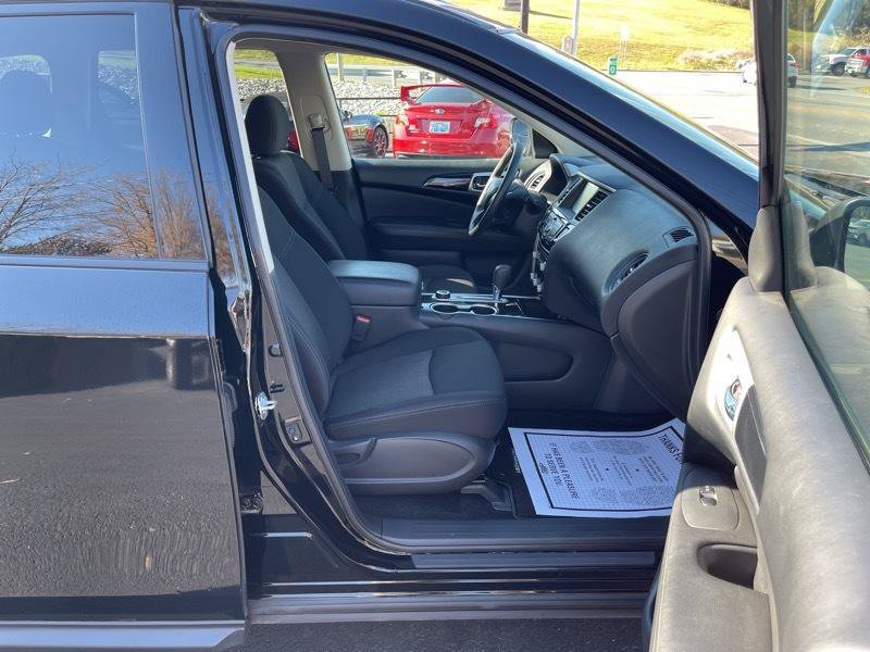 Used 2019 Nissan Pathfinder S AWD/4WD image 15