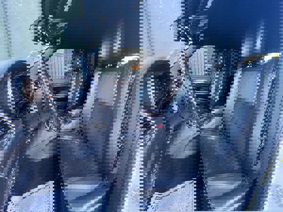 Used 2018 Jeep Grand Cherokee Altitude image 11