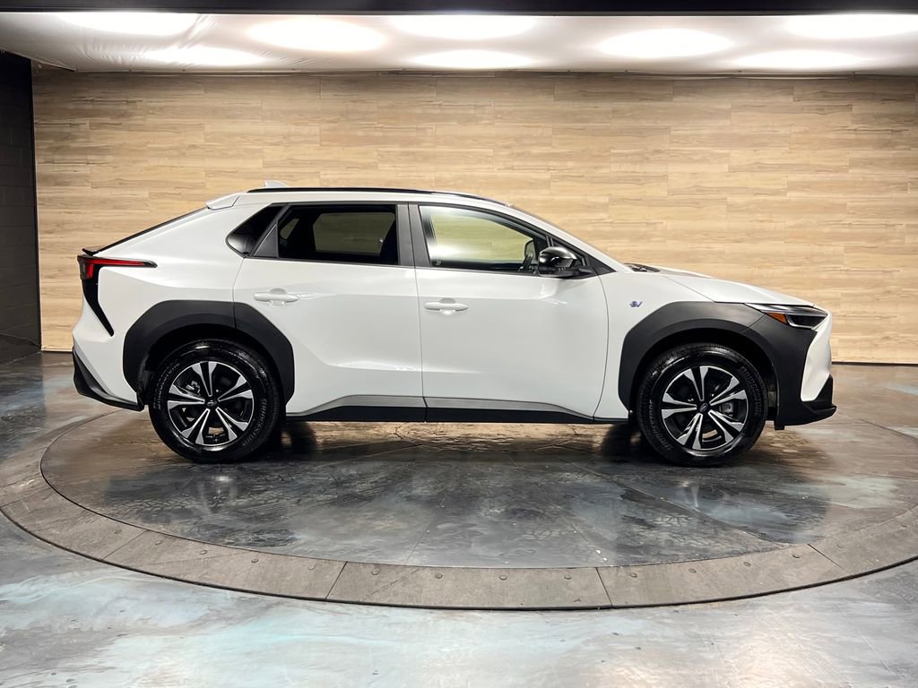 Used 2025 Subaru Solterra Premium image 25