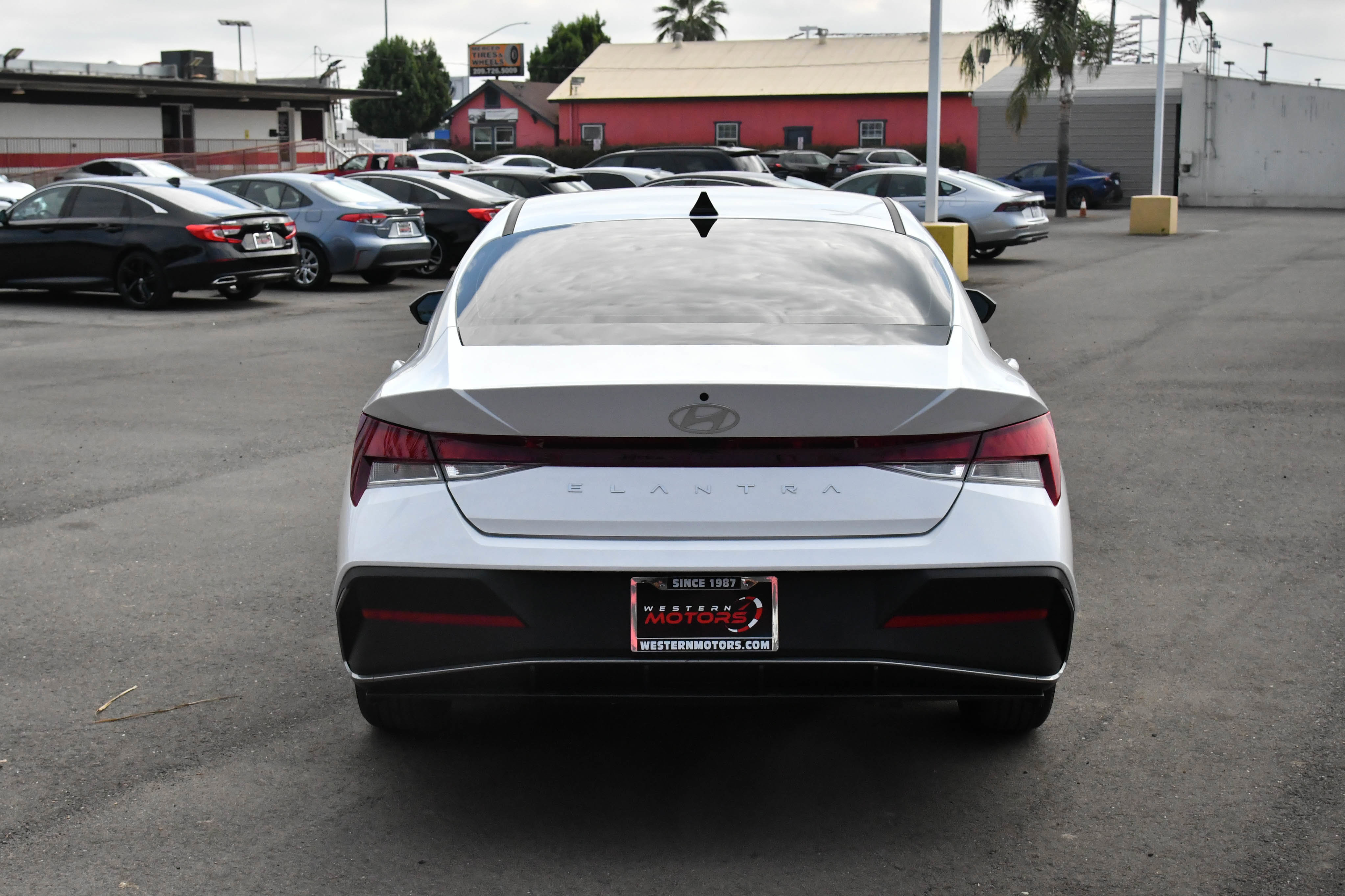 Used 2024 Hyundai Elantra SEL image 7
