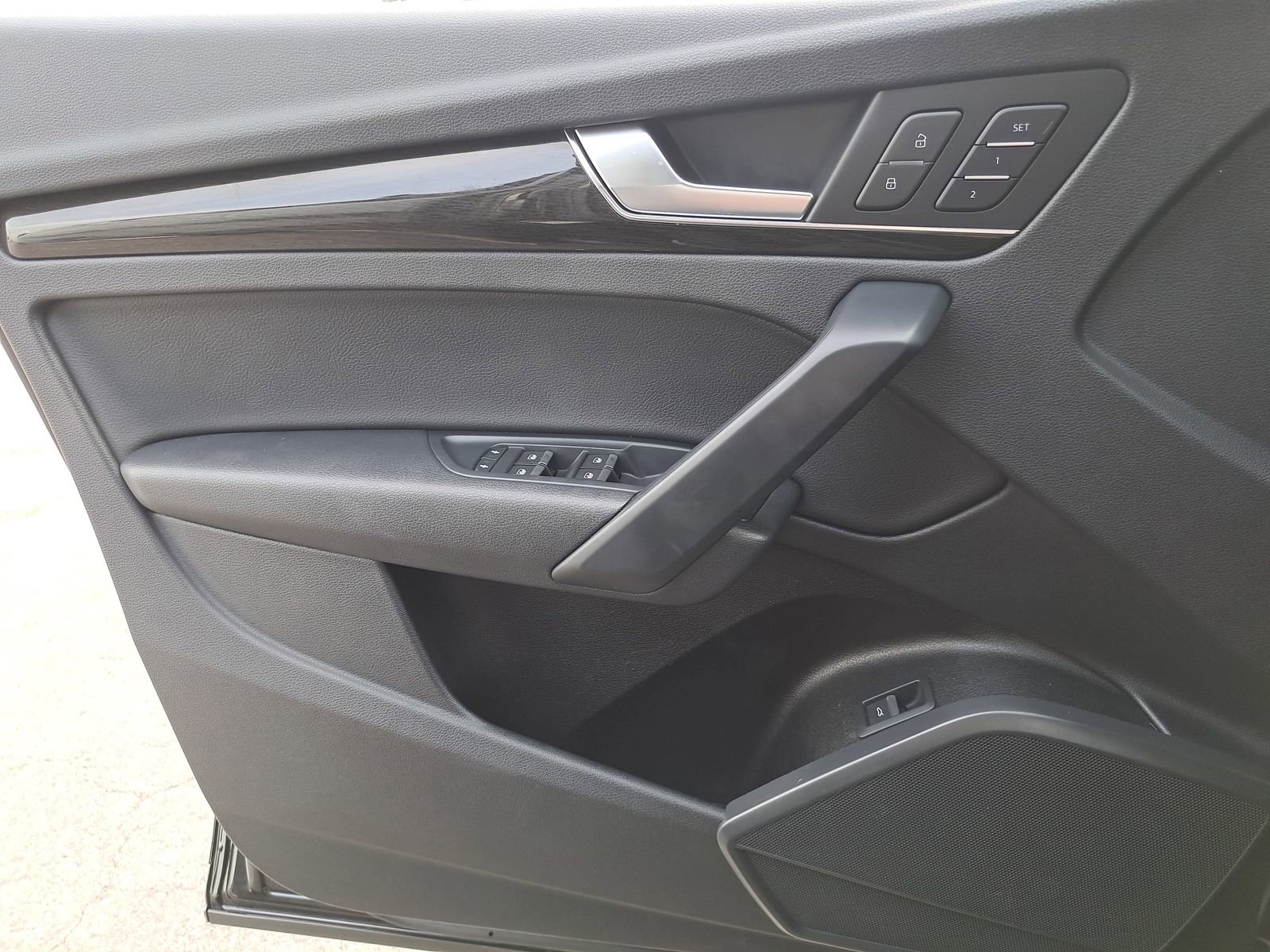 Used 2020 Audi Q5 2.0T Premium w/ Convenience Package image 29