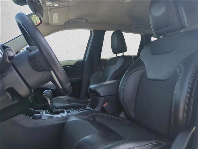 Used 2018 Jeep Cherokee Latitude Plus image 17