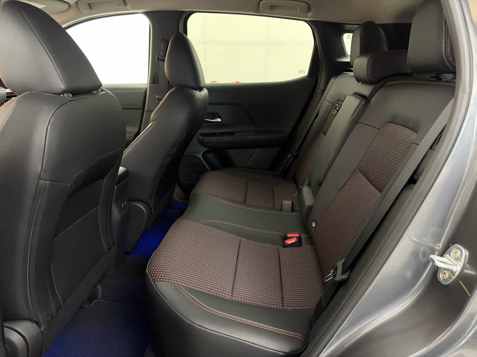 New 2026 Nissan Kicks SR w/ Interior Electronics Package FWD image 16