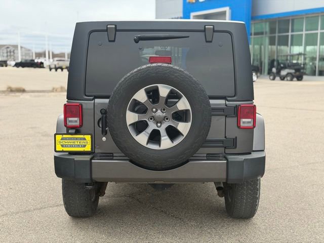 Used 2017 Jeep Wrangler Unlimited Sahara w/ Connectivity Group image 7