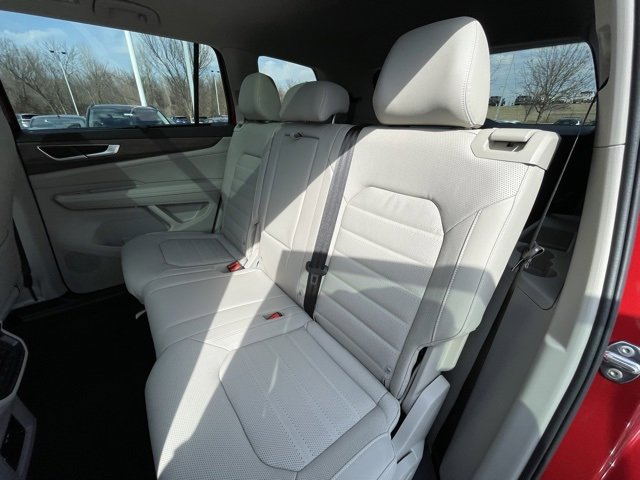 New 2025 Volkswagen Atlas SEL image 25