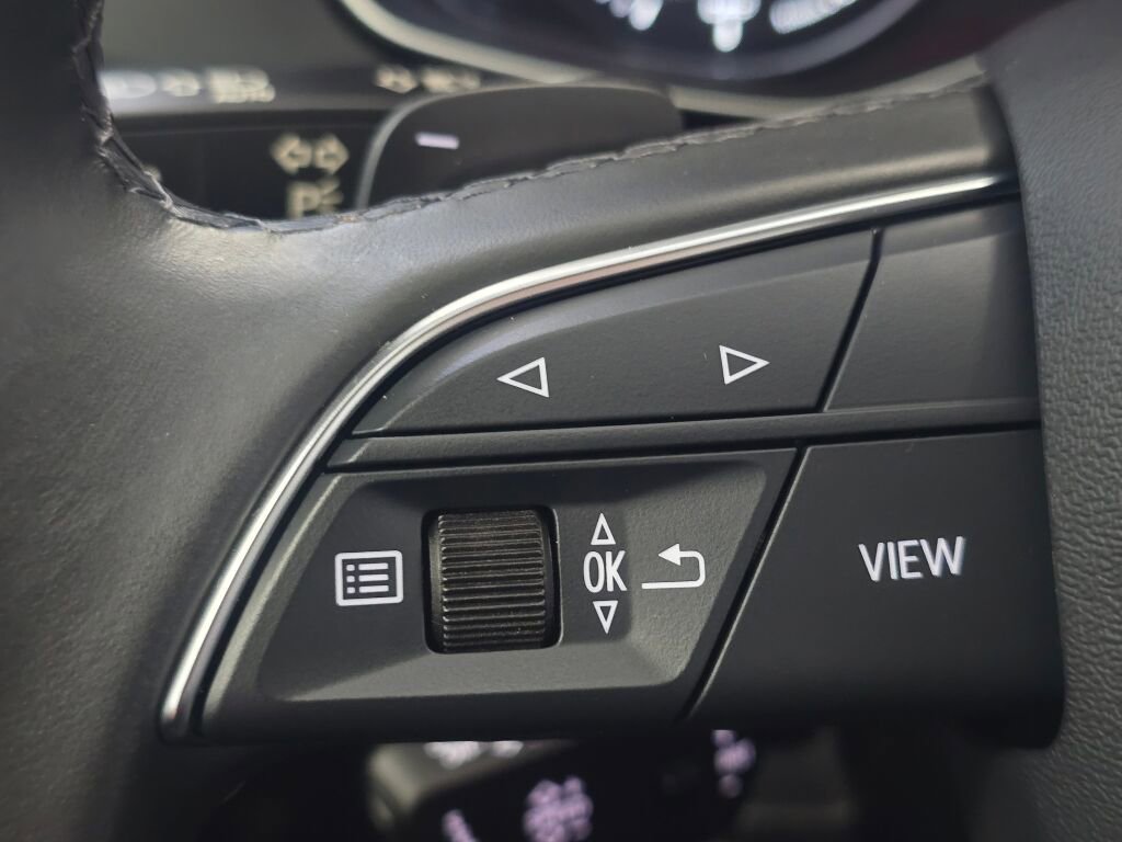 Used 2023 Audi Q5 2.0T Premium w/ Convenience Package image 46