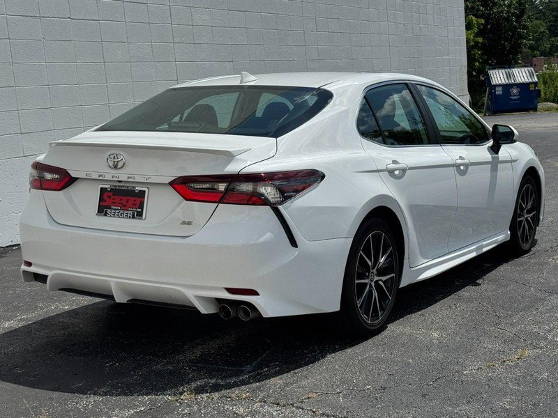 Certified 2023 Toyota Camry SE image 3