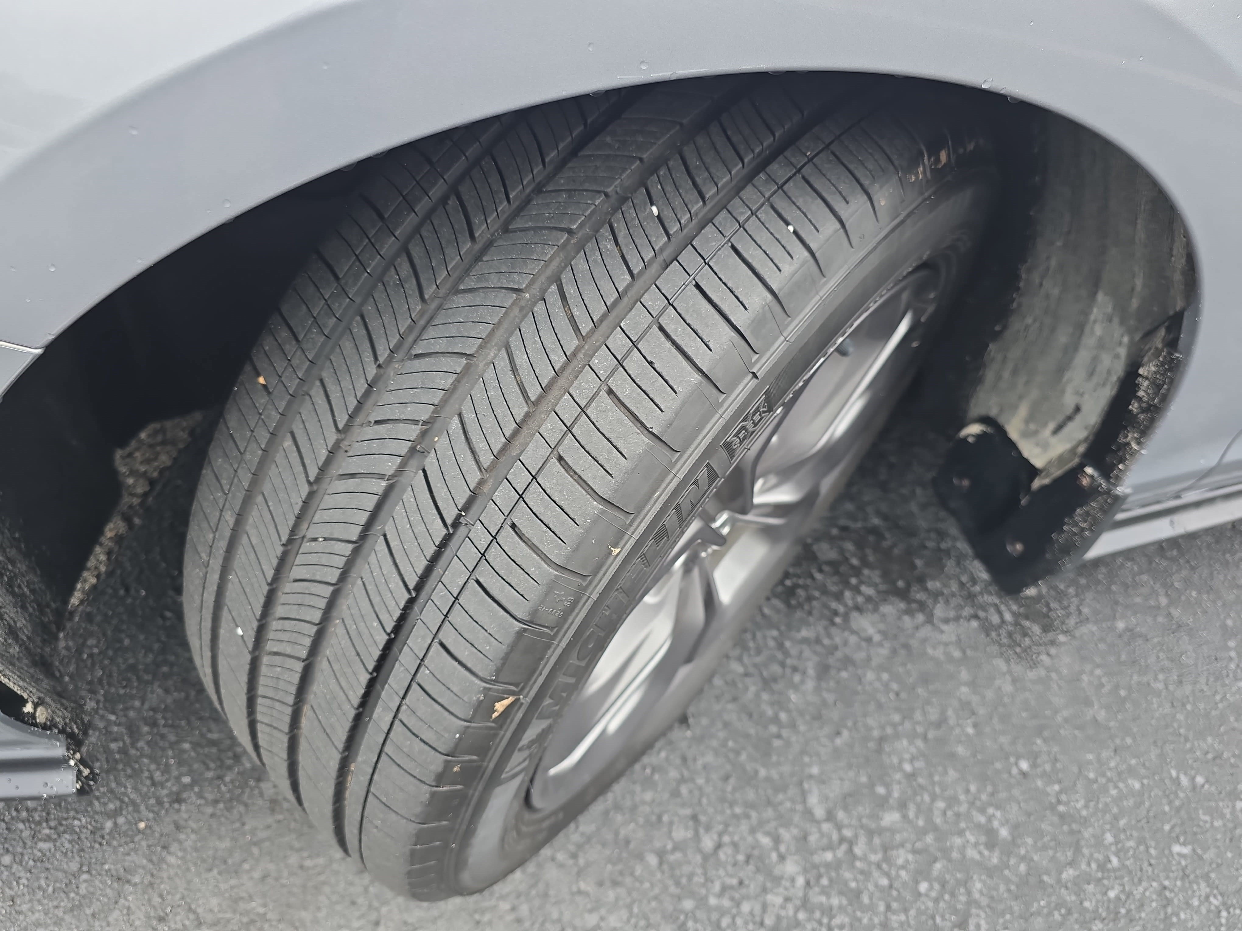 Certified 2023 Honda Accord EX image 31