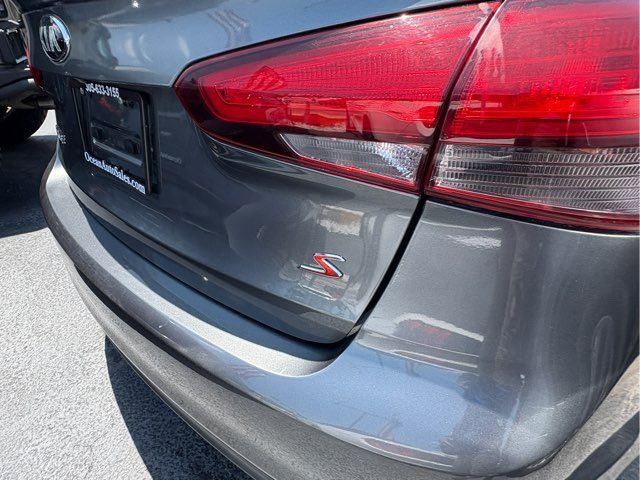 Used 2017 Kia Forte S w/ S Technology Package image 6