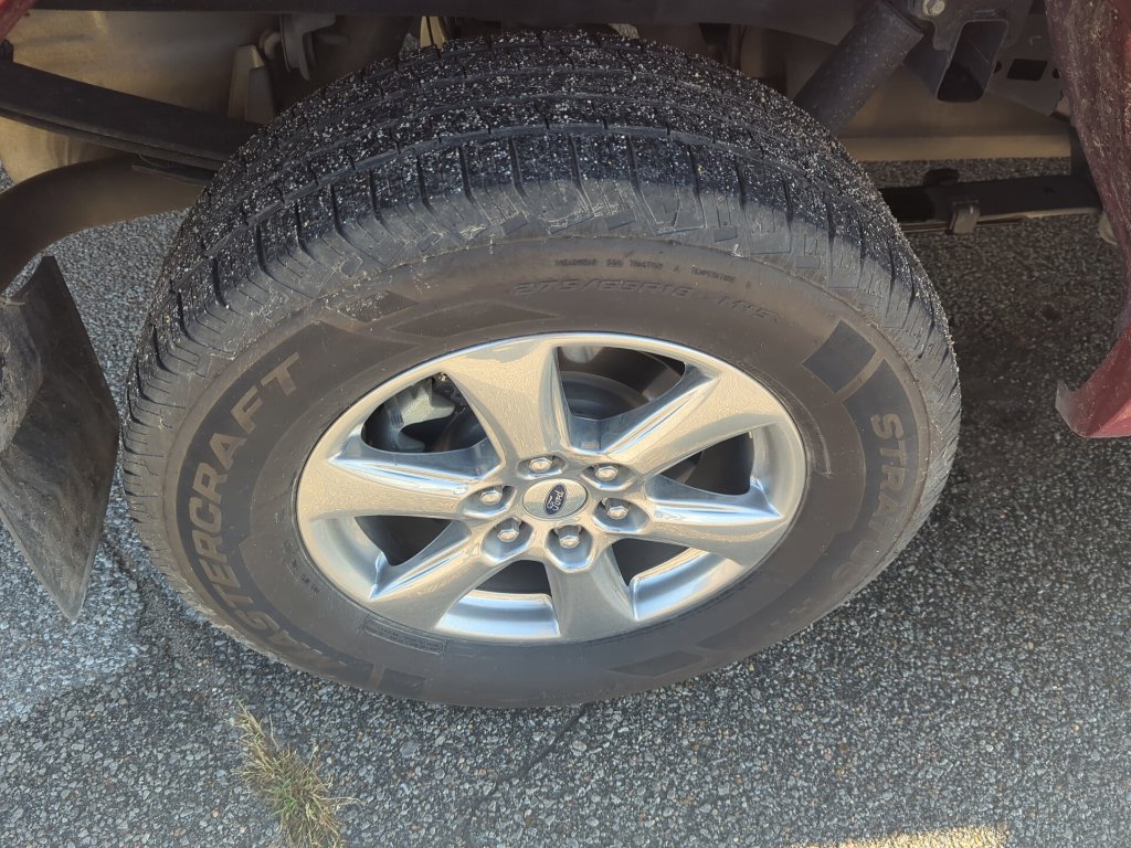 Used 2019 Ford F150 Lariat AWD/4WD image 10