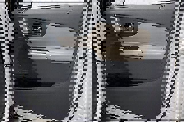 Used 2013 Ford Edge SEL image 21