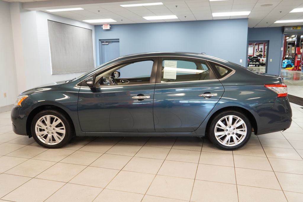 Used 2014 Nissan Sentra SL w/ Premium Package FWD image 2
