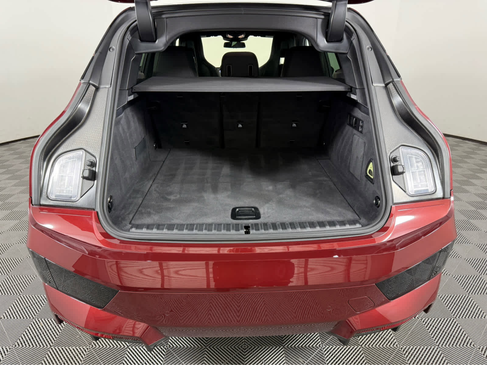 Certified 2025 BMW iX xDrive50 image 18