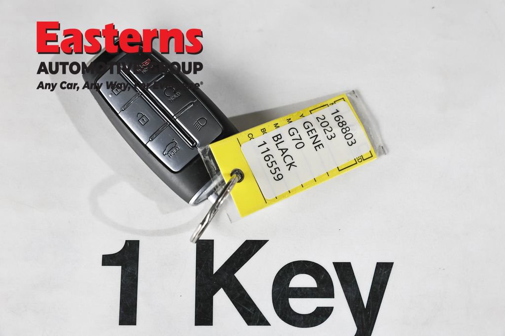 Used 2023 Genesis G70 2.0T image 26