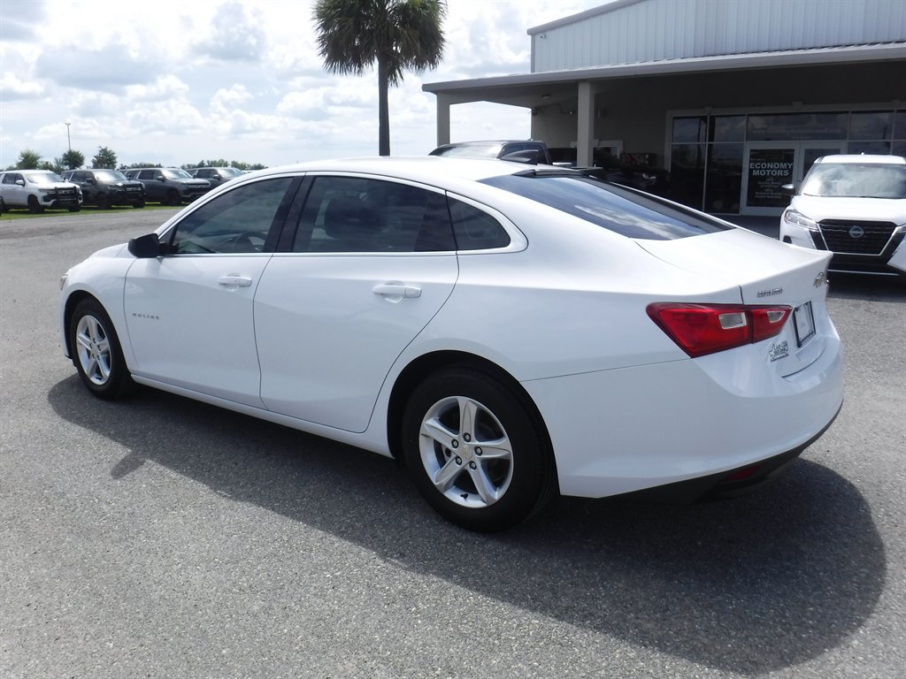Used 2023 Chevrolet Malibu LS FWD image 6