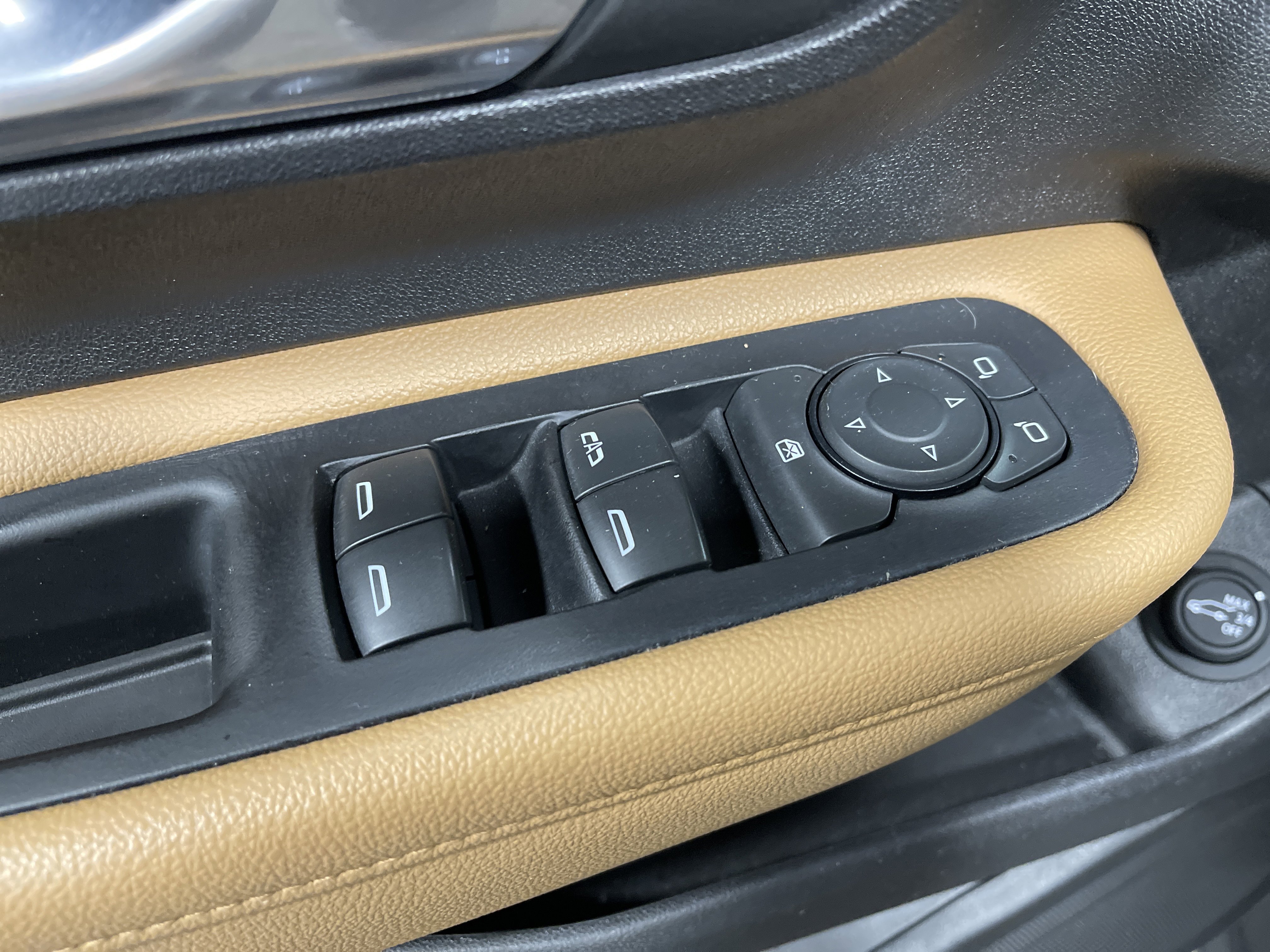 Used 2020 GMC Terrain SLT w/ Preferred Package image 9