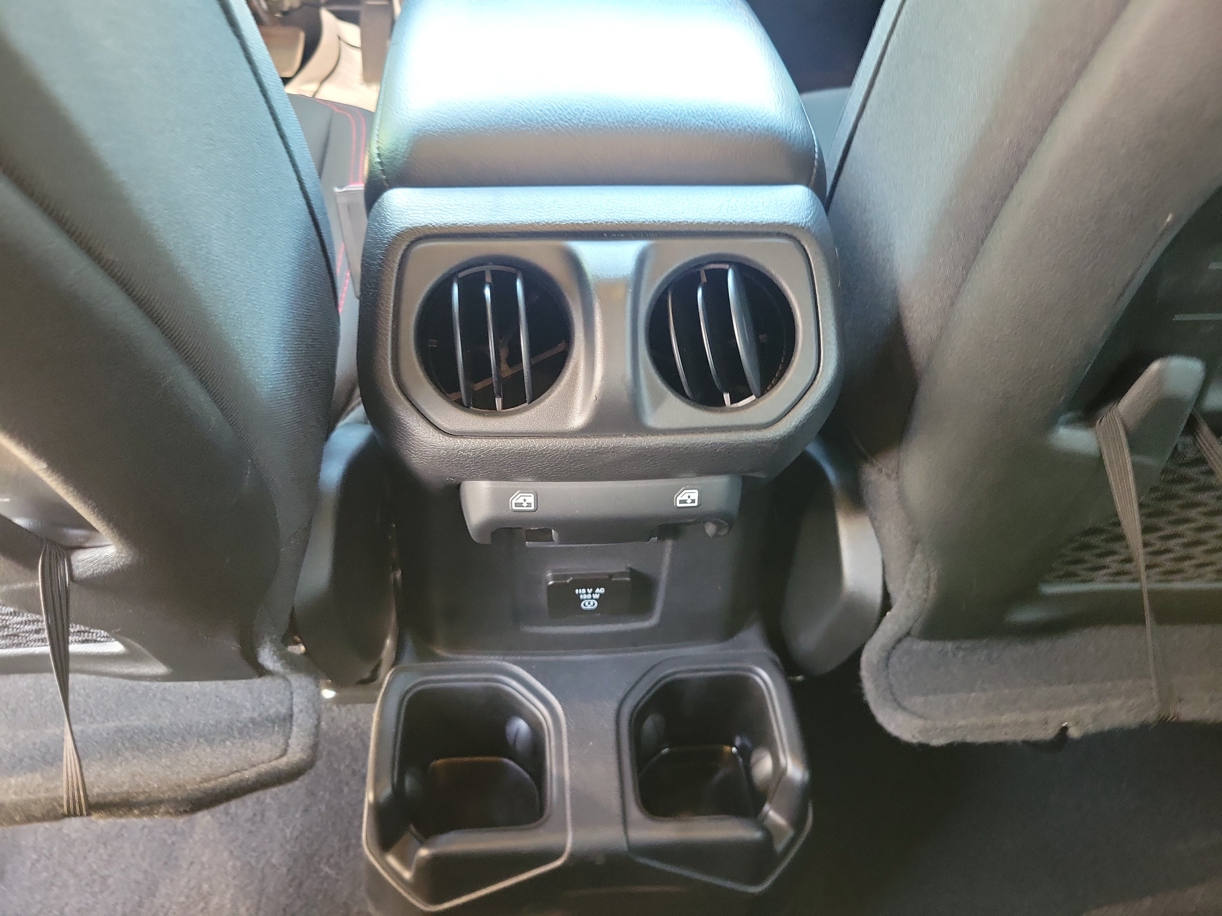 Used 2021 Jeep Wrangler Unlimited Rubicon AWD/4WD image 8