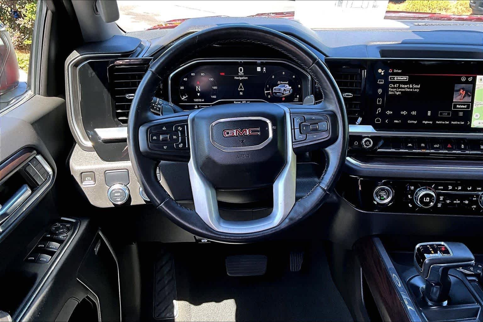 Used 2023 GMC Sierra 1500 SLT w/ SLT Premium Package RWD image 6
