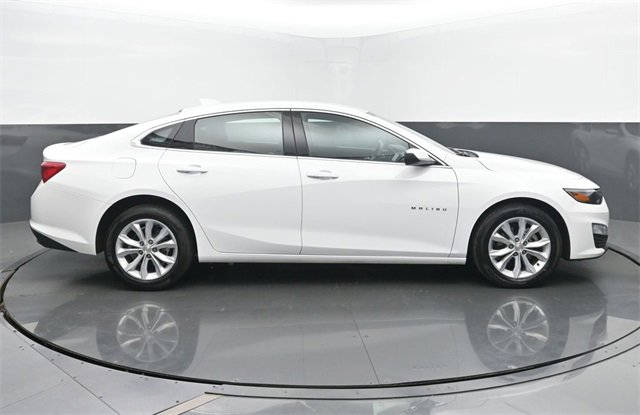 Used 2025 Chevrolet Malibu LT image 6