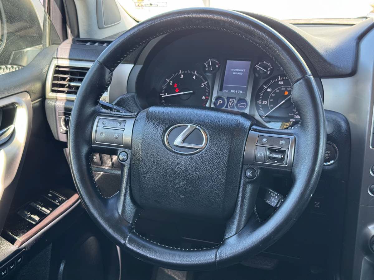 Used 2014 Lexus GX 460 AWD/4WD image 20