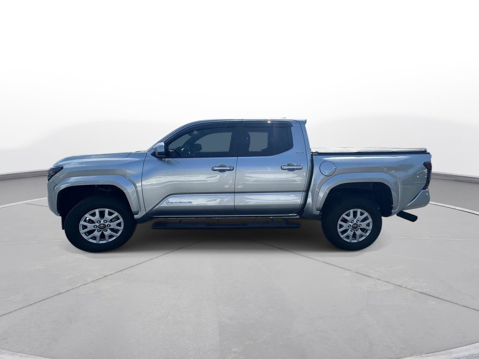 Certified 2024 Toyota Tacoma SR5 RWD image 9