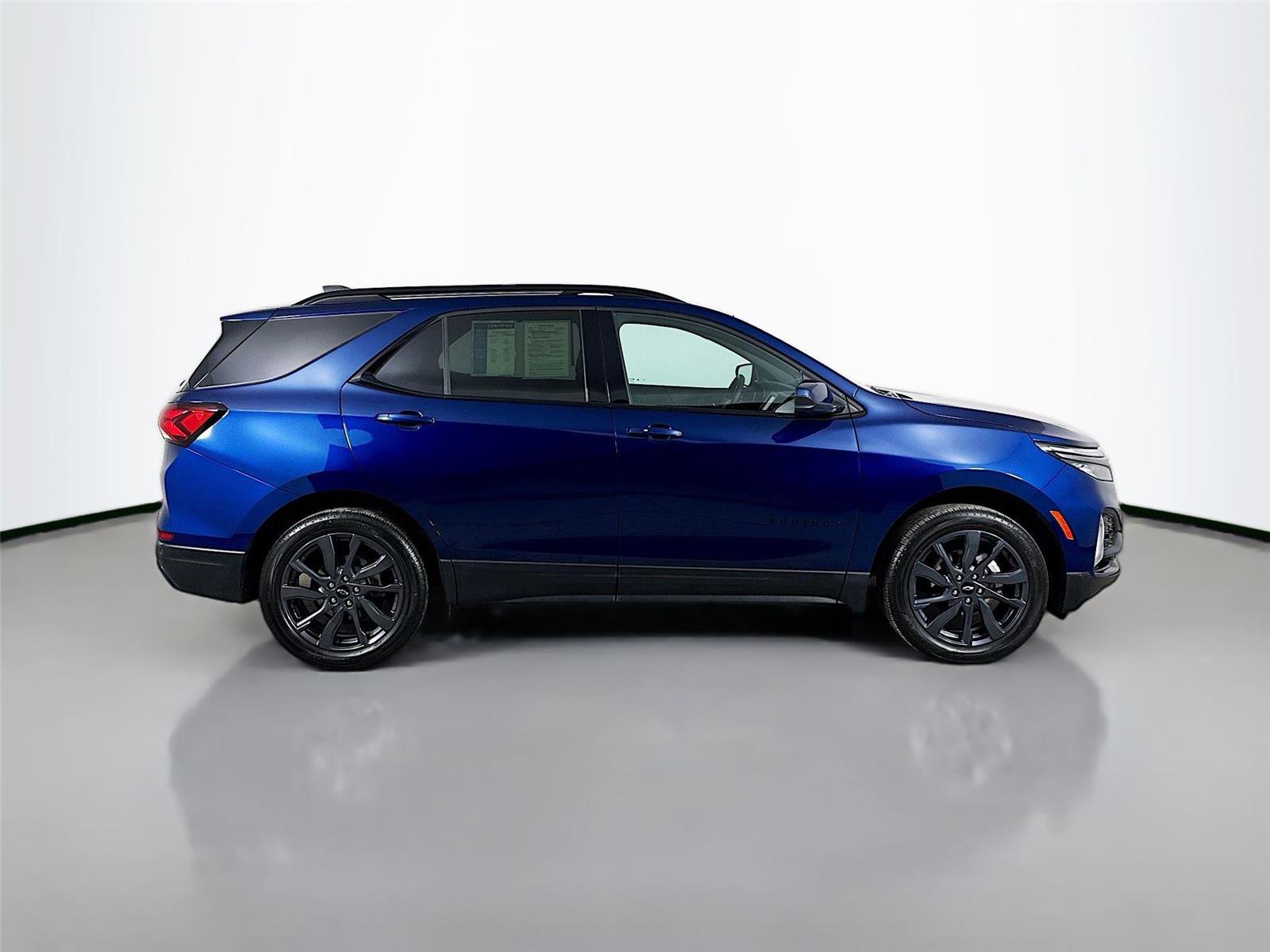 Used 2023 Chevrolet Equinox RS image 9
