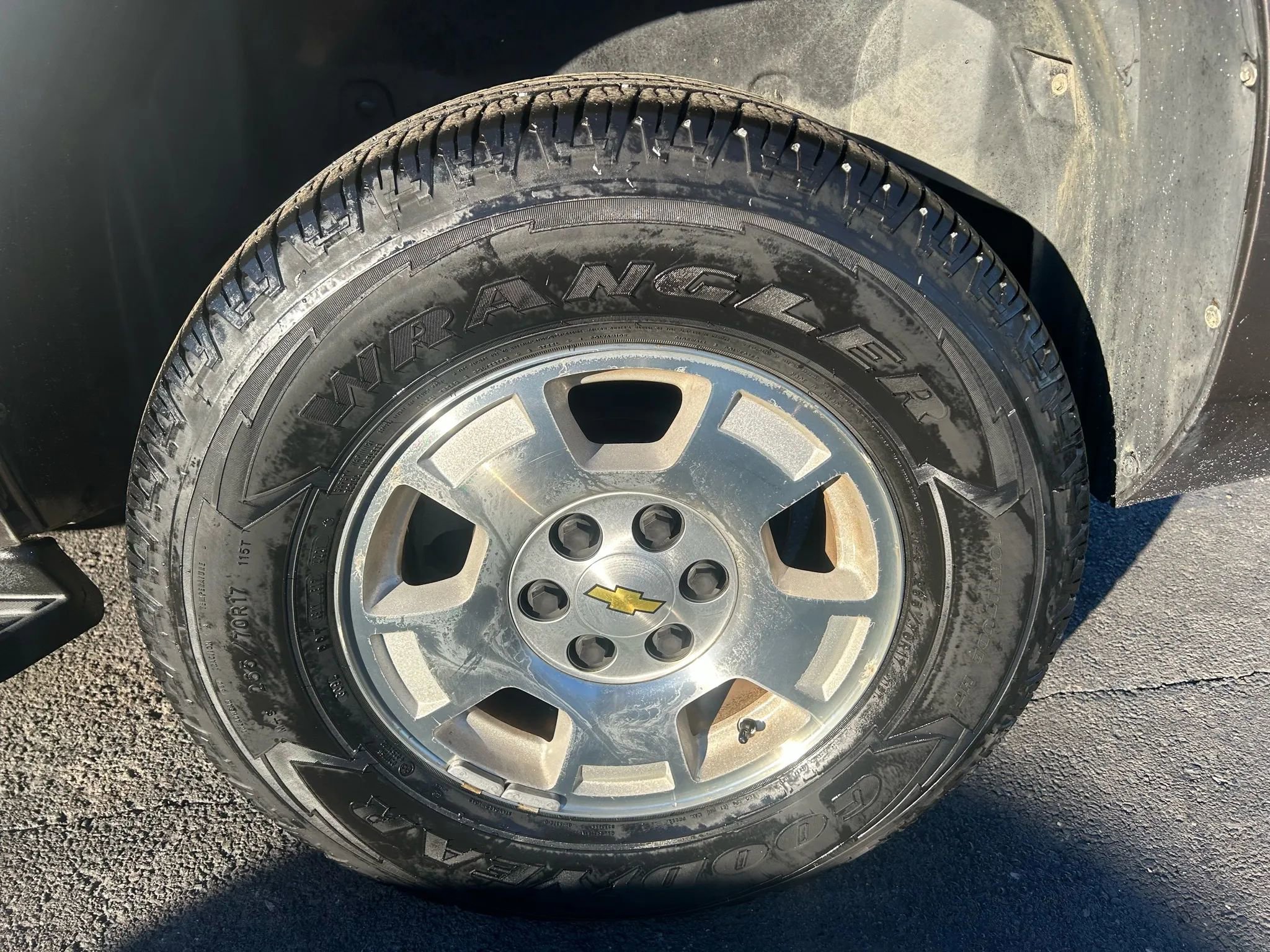 Used 2014 Chevrolet Tahoe LT w/ Luxury Package RWD image 38