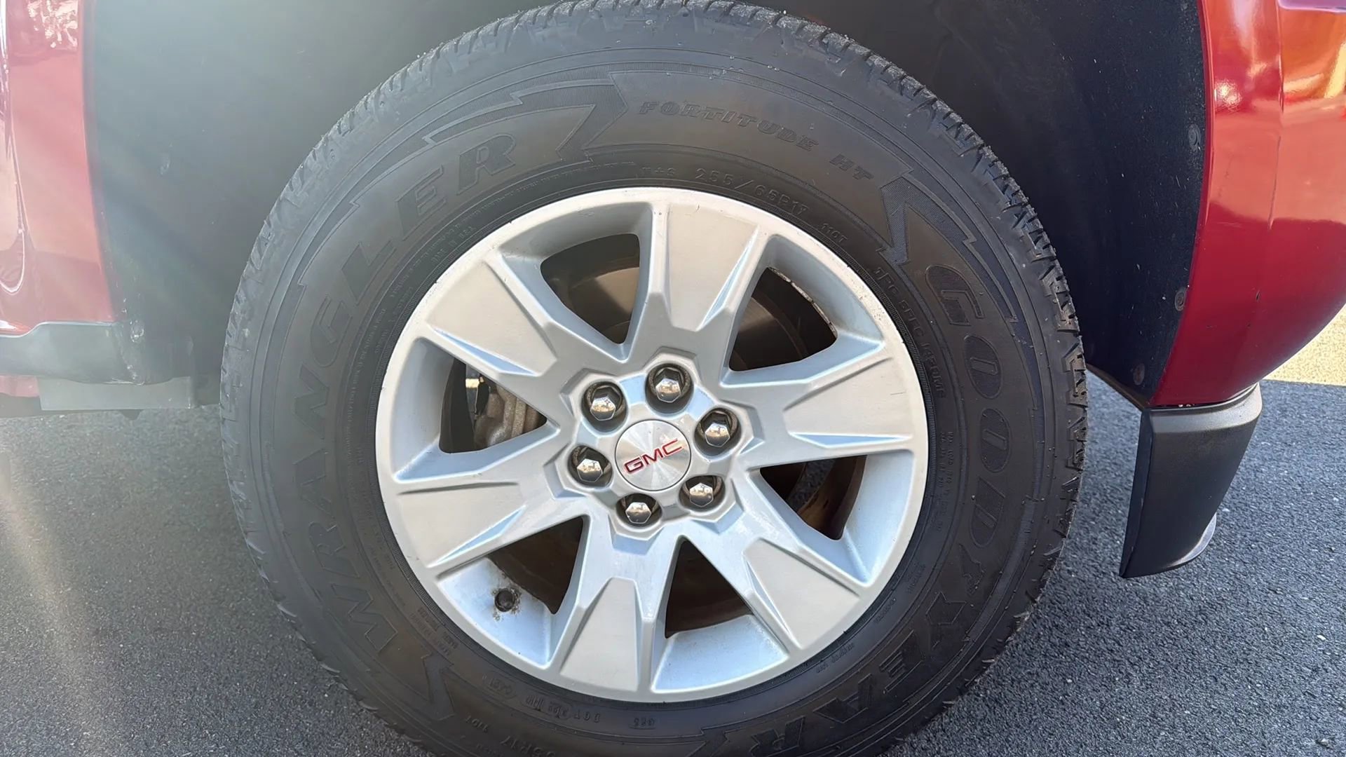 Used 2016 GMC Canyon SLE w/ SLE Convenience Package image 14