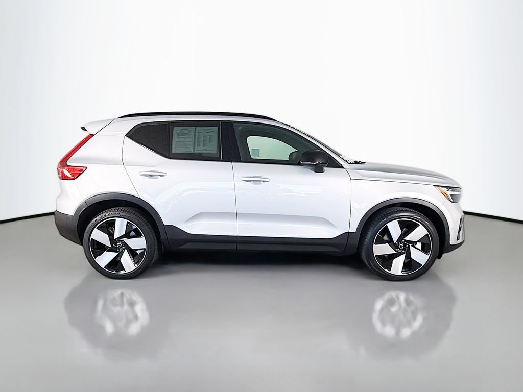 Used 2023 Volvo XC40 Recharge Ultimate w/ Protection Package Premier AWD/4WD image 8