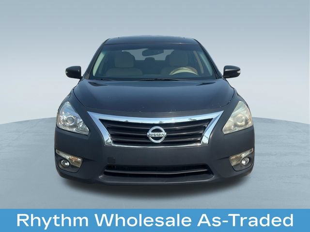 Used 2015 Nissan Altima 2.5 SV w/ Convenience Package FWD image 2