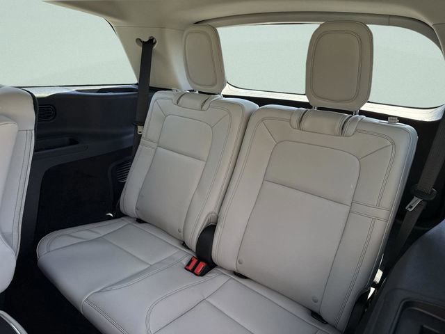New 2026 Lincoln Aviator Reserve image 30
