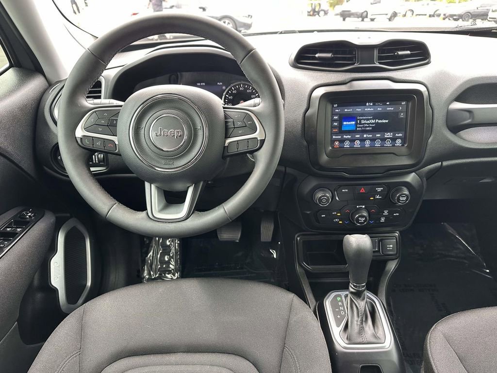 Used 2021 Jeep Renegade Latitude image 10