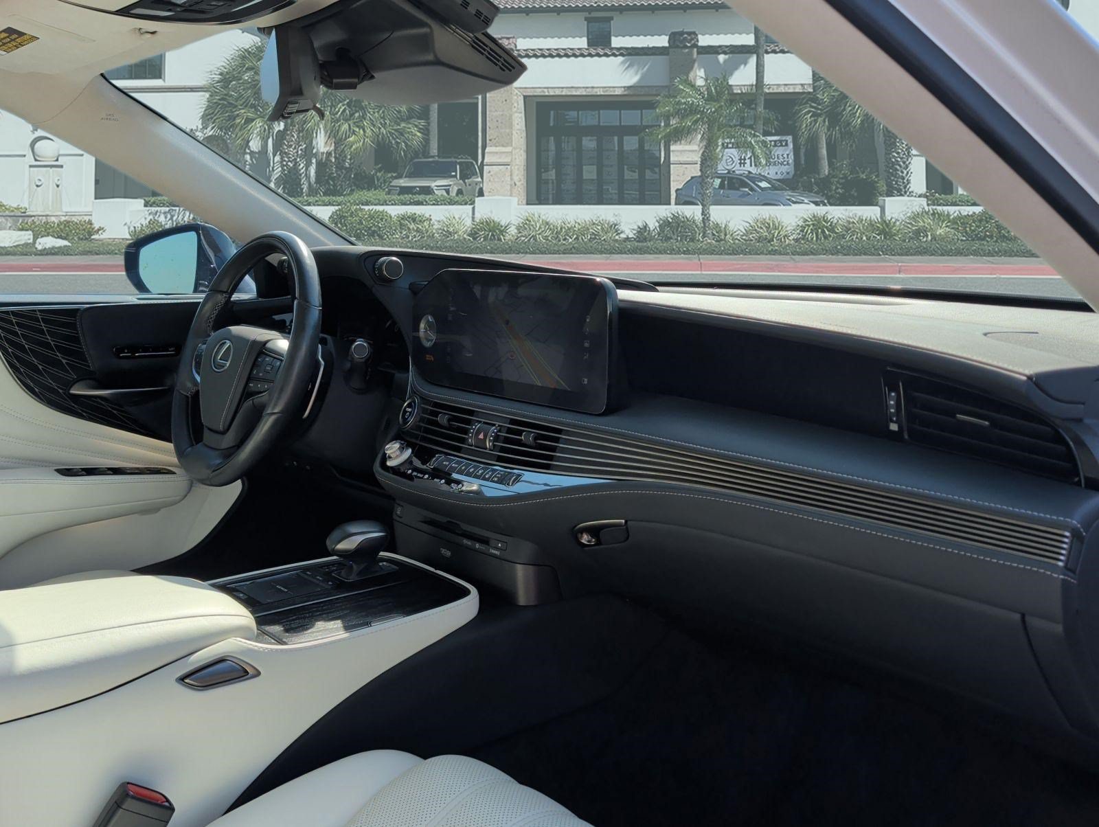 Certified 2022 Lexus LS 500h AWD w/ Luxury Package image 30