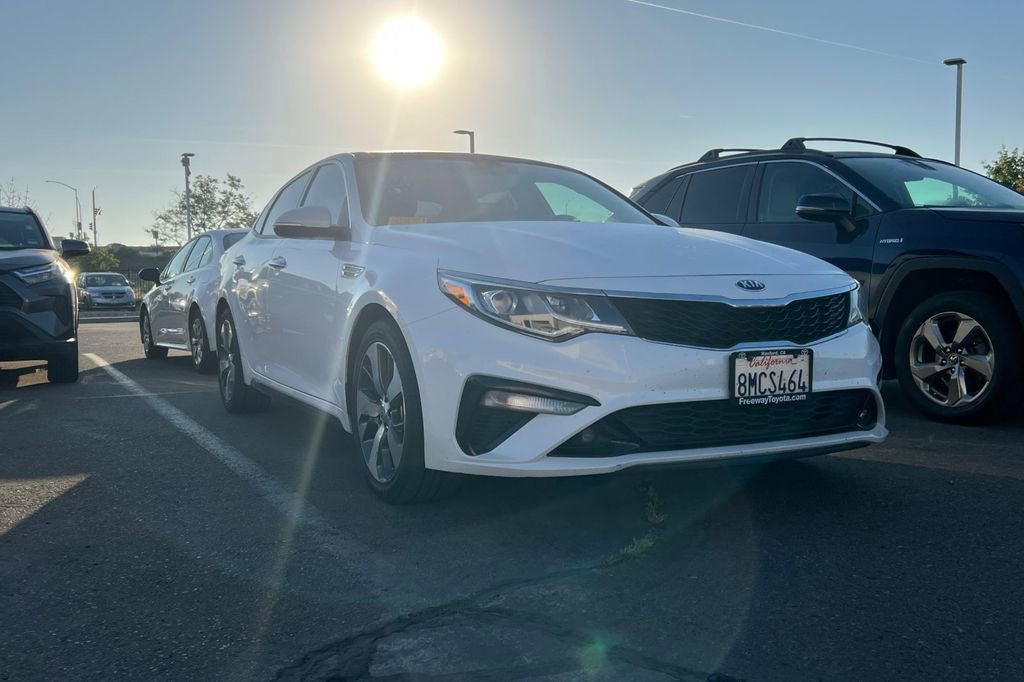 Used 2019 Kia Optima S w/ S Panoramic Sunroof Package image 2